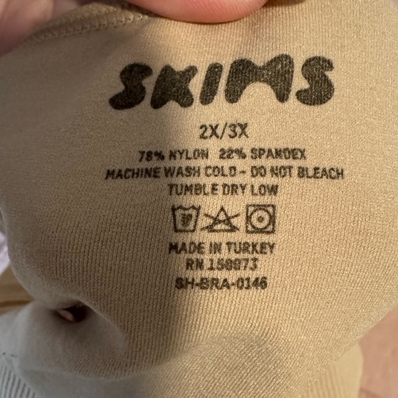SKIMS Bra 2x/3x NWOT - Picture 3 of 3
